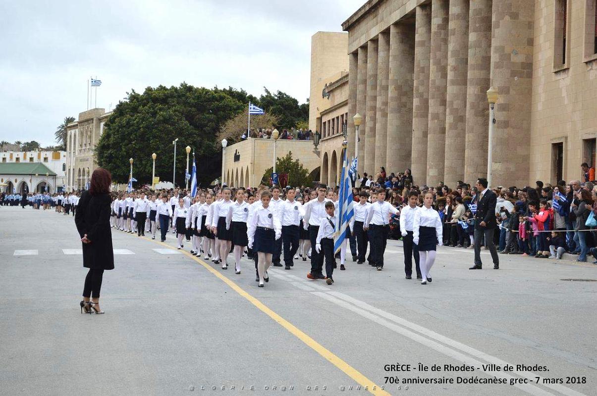 213- Rhodes- Defile Dodecanese grec.JPG